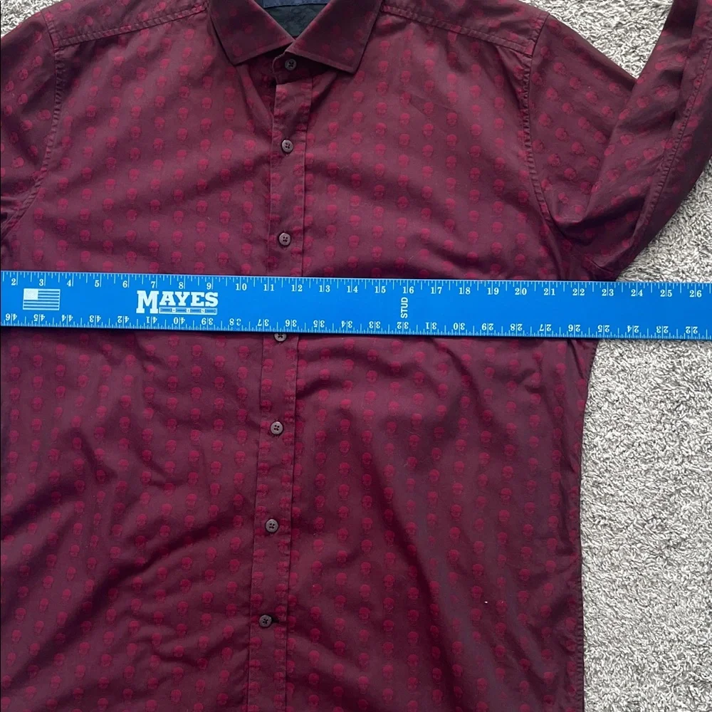 Robert Graham Burgundy Skulls Long Sleeve Button-Down Shirt with Flip Cuffs - XL - Picture 7 of 8